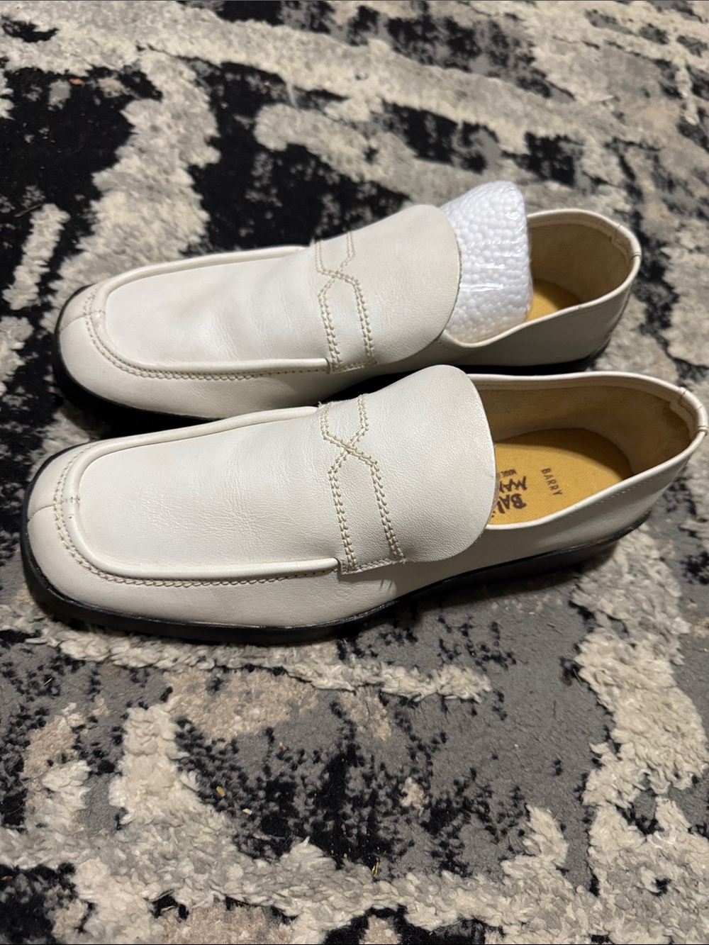Comfy Cream Bally Leather Slip-On loafers
